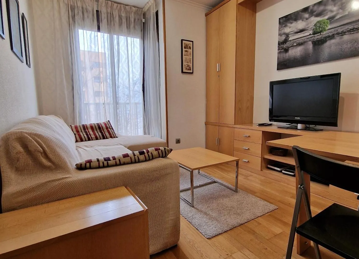 Samaniego, Piscina Y Garaje Junto Civitas Metropolitano Y Aeropuerto Madrid